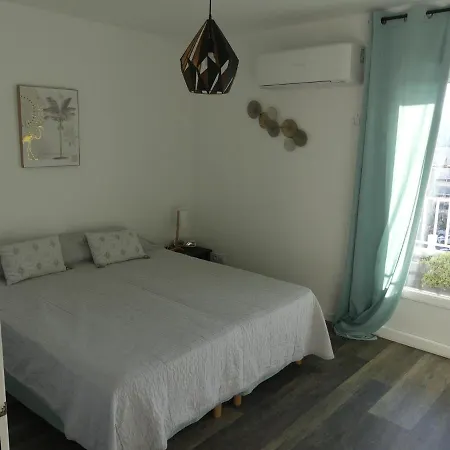 Apartment L'azureou, Spacieux T3 A 150m De La Six-Fours-les-Plages